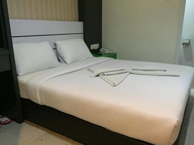 Redlink Hotel Batam Eksteriør bilde